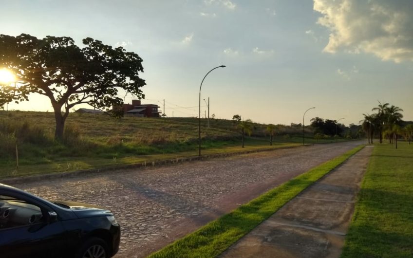 LOTE RESIDENCIAL RESERVA DOS LAGOS (INHAÚMA) – REF.: 157