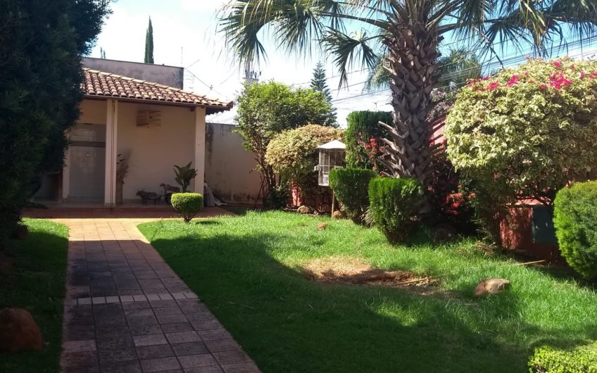 CASA B:RECANTO DA SERRA – REF.: 182