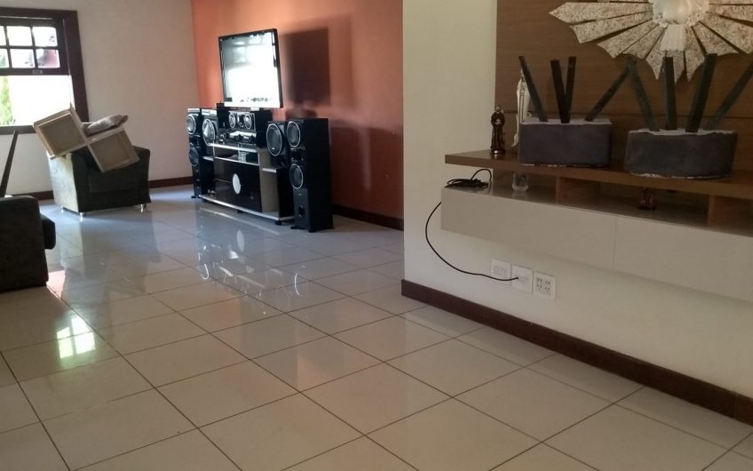 CASA B:RECANTO DA SERRA – REF.: 182