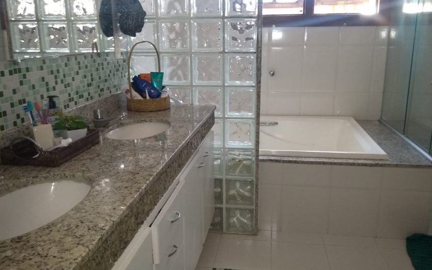 CASA B:RECANTO DA SERRA – REF.: 182