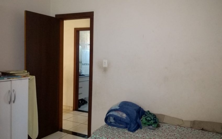 CASA B:MONTREAL – REF.: 198